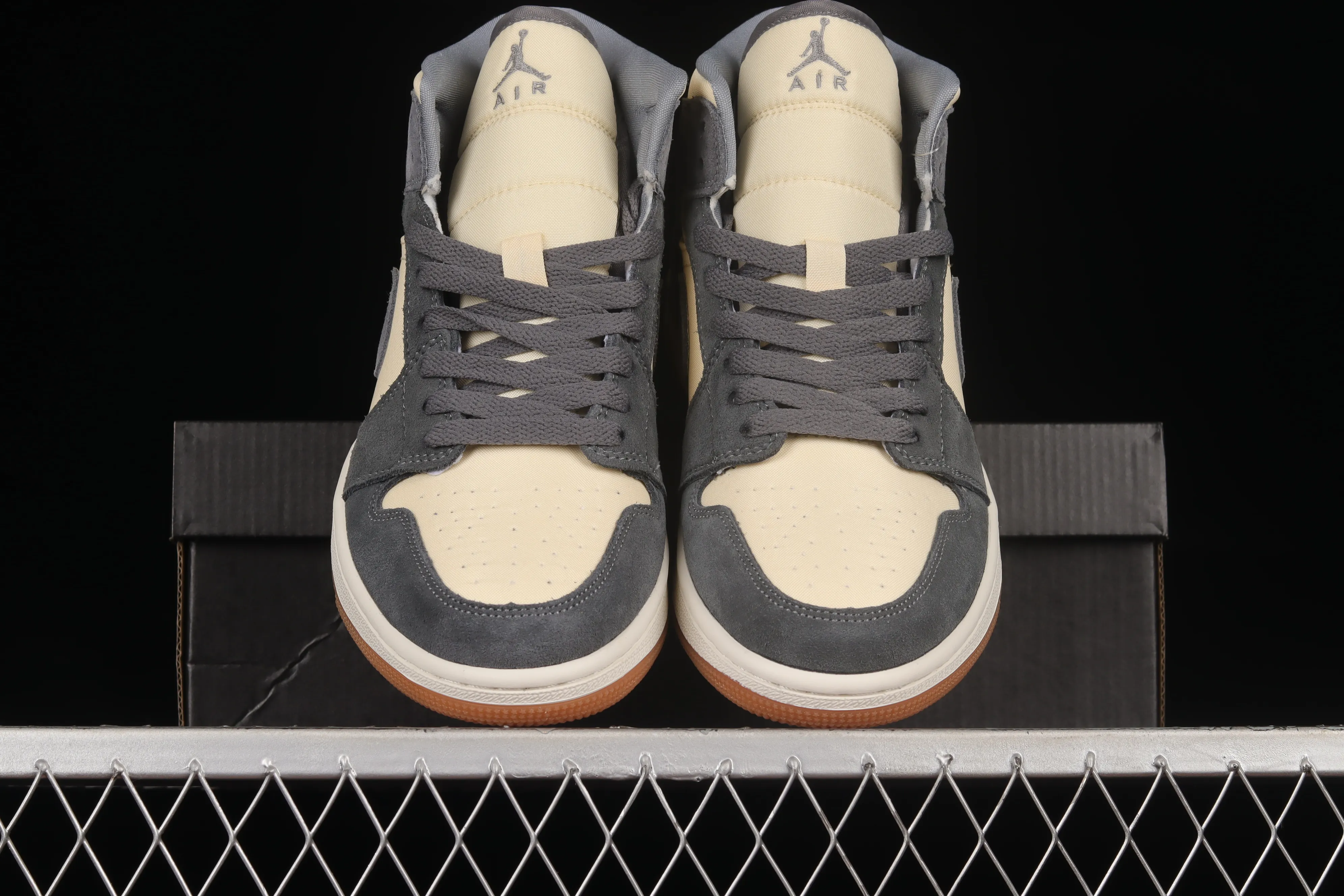All categories Air Jordan Jordan series basketball shoes Air Jordan 1 Mid Air Jordan 1 Mid AJ1 Joe 1 rice gray coconut milk mid-top basketball shoes DN4281-100